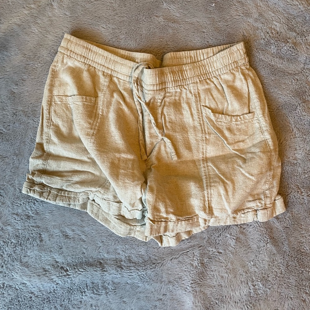 High waisted linen blend shorts